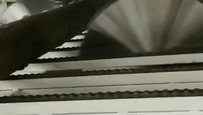 大型斷料多片鋸機(jī)，鋸路超薄，更少料材損耗