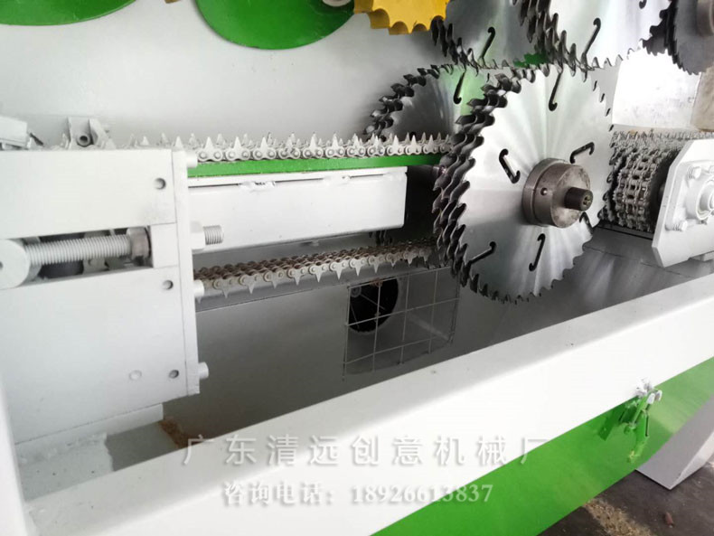 工廠剛生產(chǎn)出來(lái)的圓木多片鋸機(jī)型，采用超薄鋸片，出材率高達(dá)80%以上