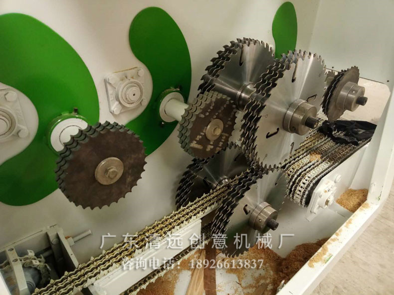 200圓木多片鋸采用超薄鋸片，出材率高達(dá)80%以上；可根據(jù)需求尺寸開(kāi)方或者開(kāi)片，更換鋸片方便。